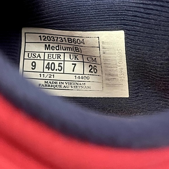 Brooks Women Running Shoe | Pink and Blue | Size 9 - Picture 5 of 6